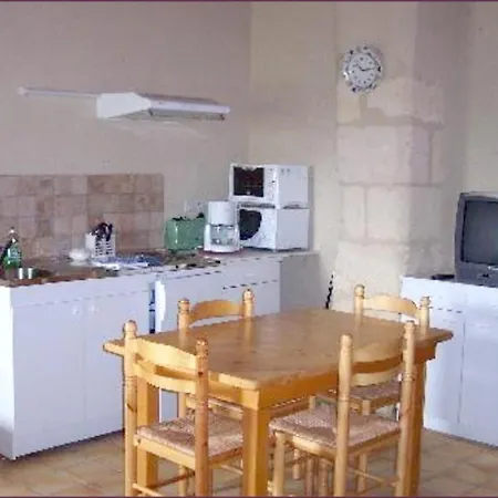 Lumineux à - 60 M² Avec Piscine Partagée Appartamento *
