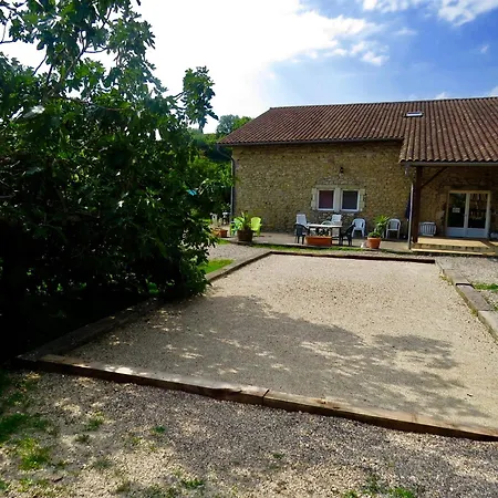 Lumineux à - 60 M² Avec Piscine Partagée
